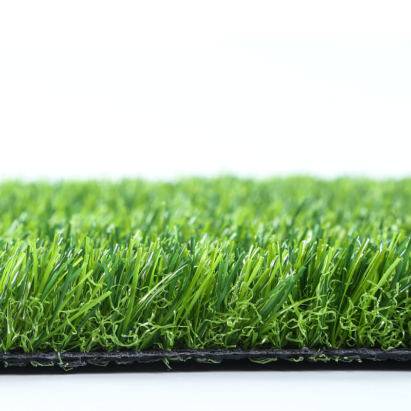 How to Choose the Right Artificial Grass for Landscaping, Sports, and Commercial Projects